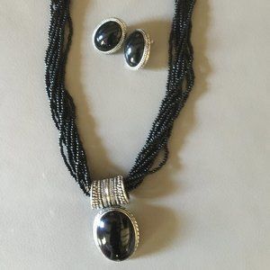 BLACK BEADS WITH CABOCHON STONES NECKLACE & EARRINGS SET